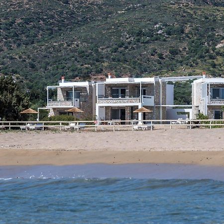Cedar Bay Beachside Villas Palaiochora Eksteriør billede