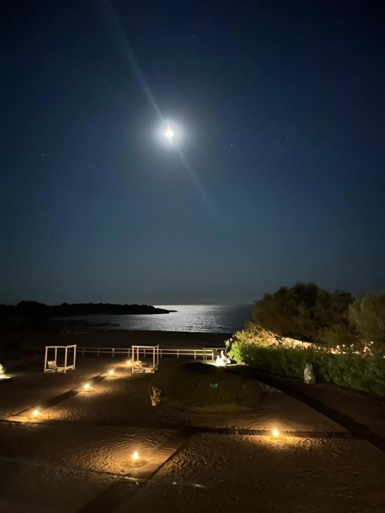 Cedar Bay Beachside Villas Palaiochora Eksteriør billede