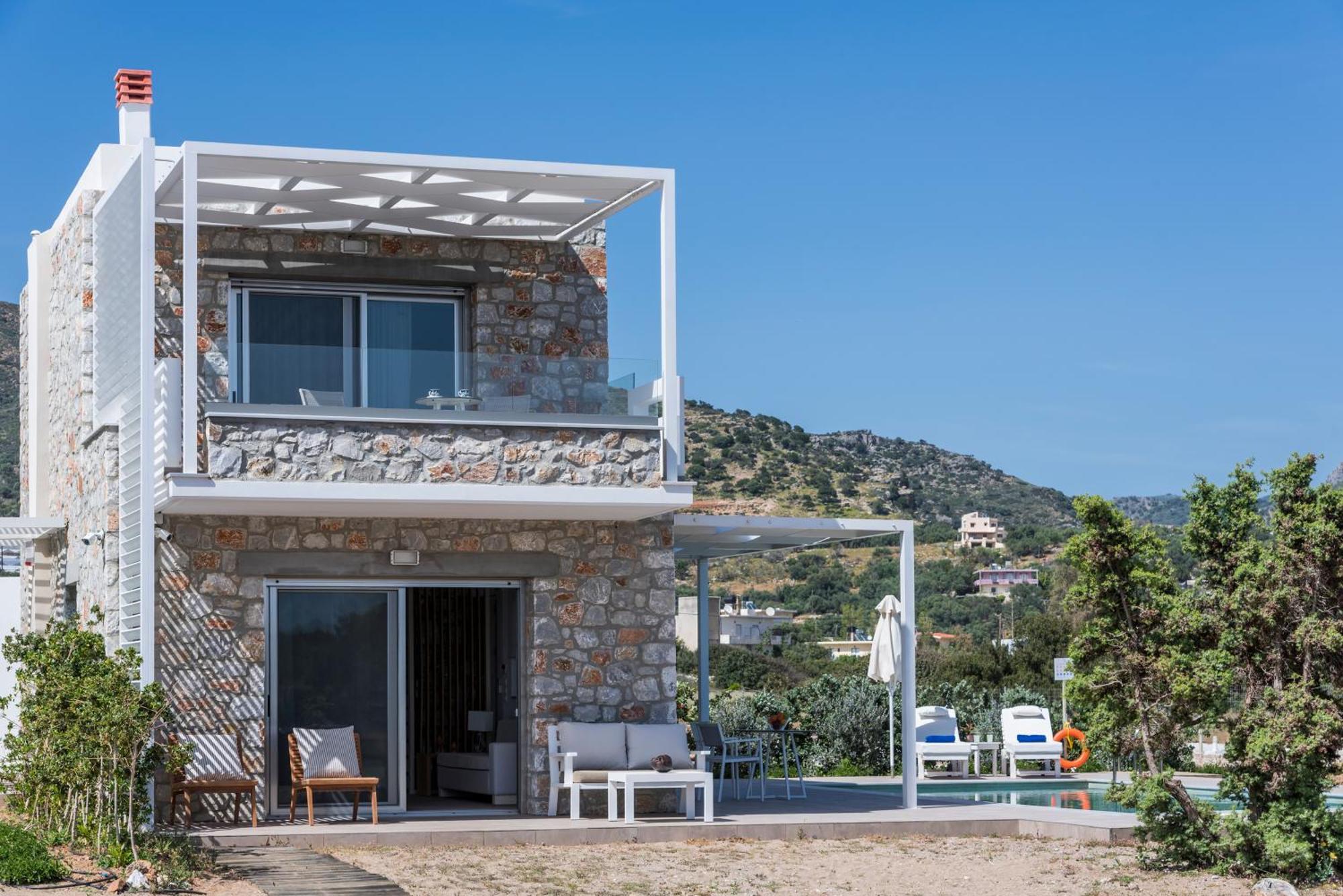 Cedar Bay Beachside Villas Palaiochora Eksteriør billede
