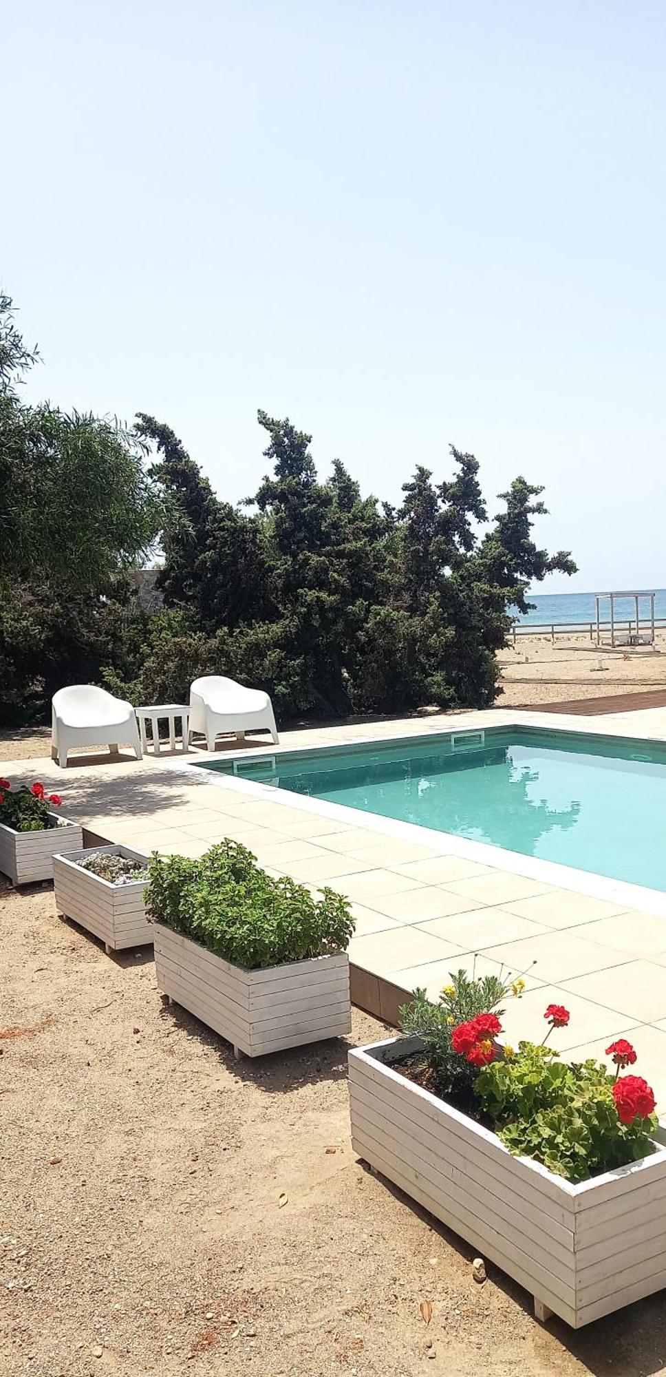 Cedar Bay Beachside Villas Palaiochora Eksteriør billede