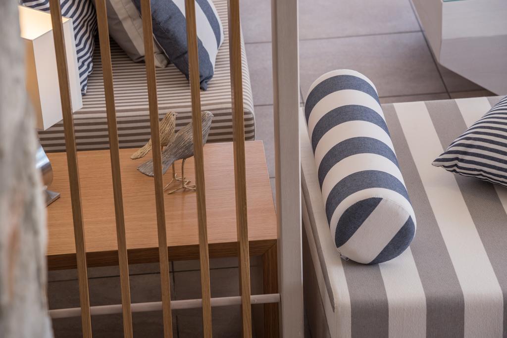 Cedar Bay Beachside Villas Palaiochora Eksteriør billede