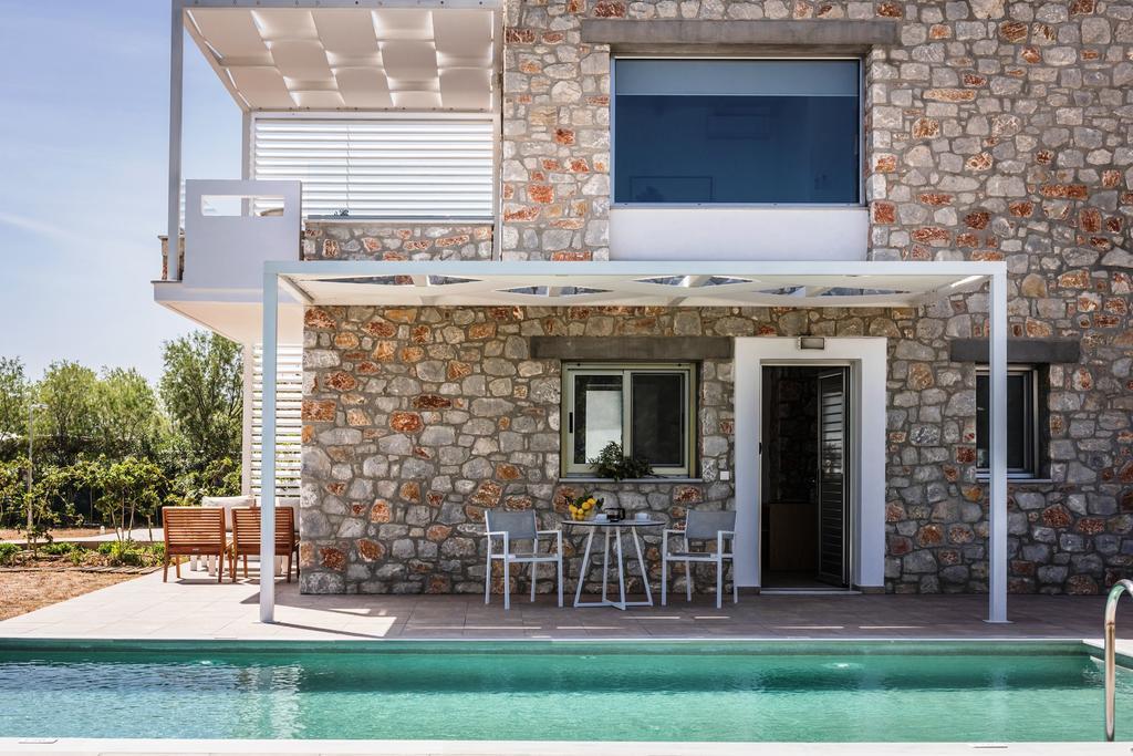 Cedar Bay Beachside Villas Palaiochora Eksteriør billede
